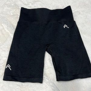 Oner Active Black Classic Seamless Cycling Shorts size Medium